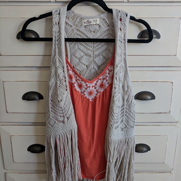 Hollister Tops - Hollister fringed crotchet top